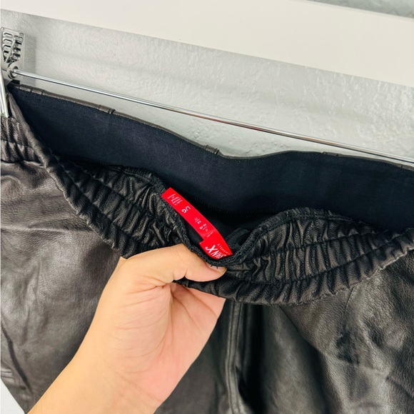 Spanx Faux Leather Joggers Black NWT Large - Picture 7 of 9